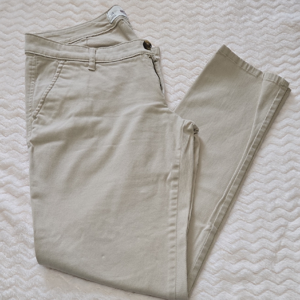 Hollister Women's Tan Chinos